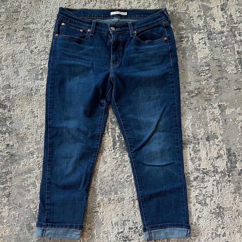 Levi's Deep Indigo Cropped Jeans